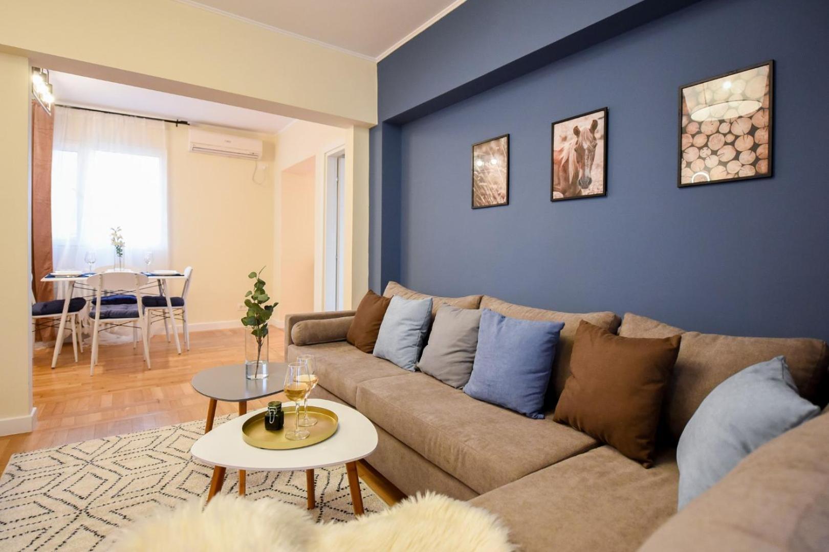 City Living At Its Best - Spacious 2 Bedroom Apartment On Calea Victoriei Bucharest Exterior photo